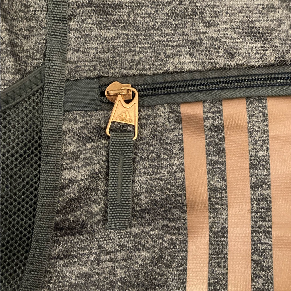 Adidas Gray Drawstring Backpack Bag w/ Rose Gold Accent Details EUC - Picture 3 of 7
